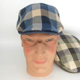 Poet, Plaid